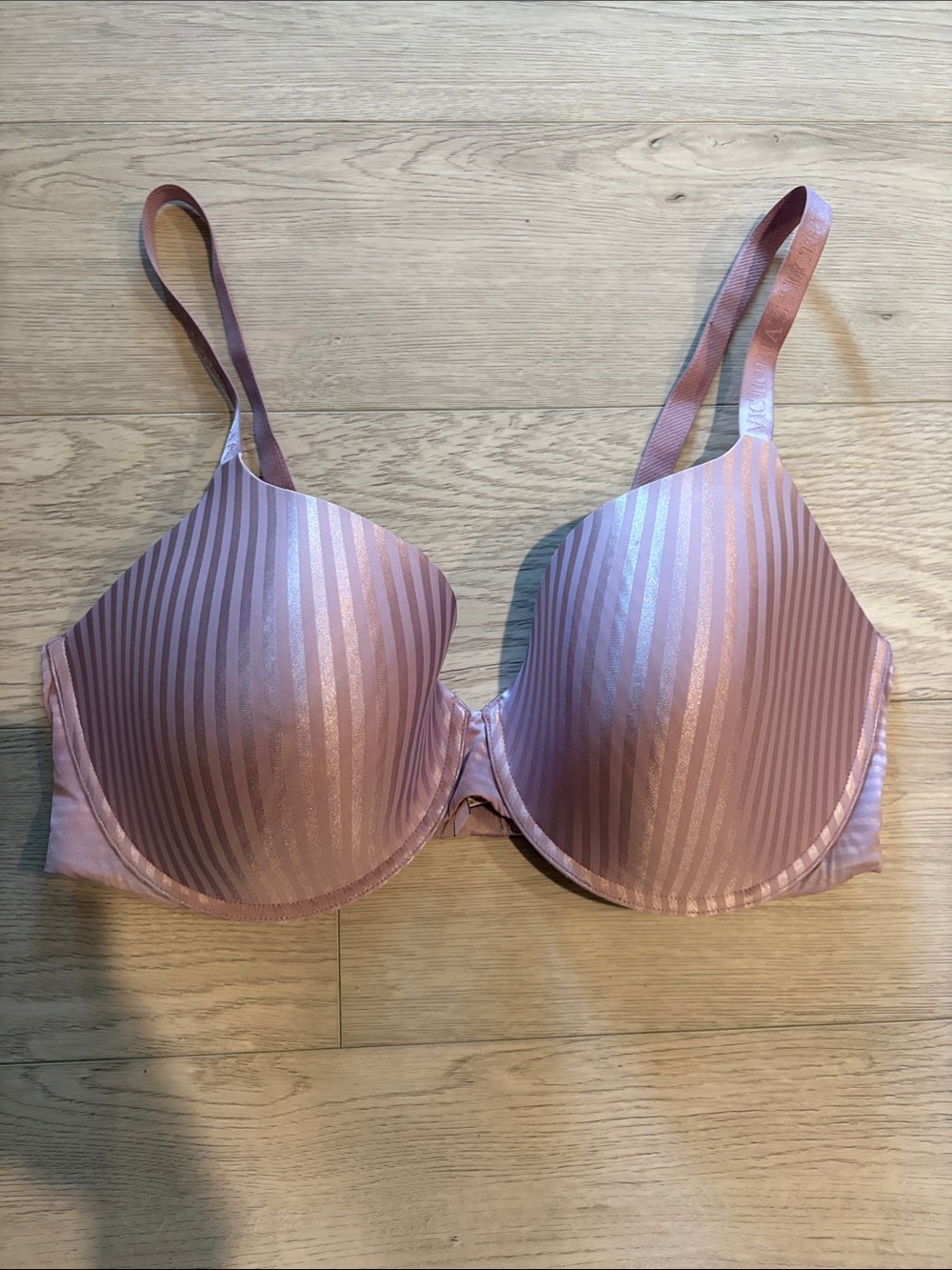 Victoria’s Secret Women’s Light Mauve T-Shirt Bra - Unbranded